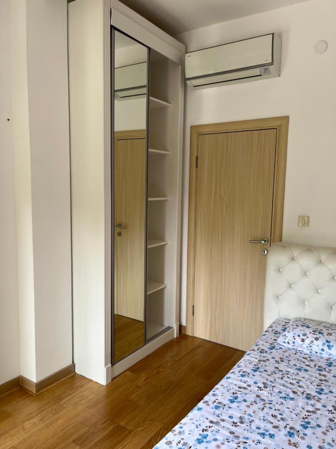 Appartement Apartman Staklena Kula à Budva Extérieur photo